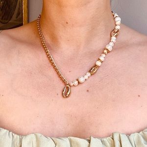 Half chain half pearl necklace with gold accents